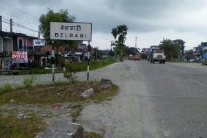 बेलबारीमा लकडाउन खुकुलो,बिरामी नबोक्ने एम्बुलेन्सलाई कारबाही